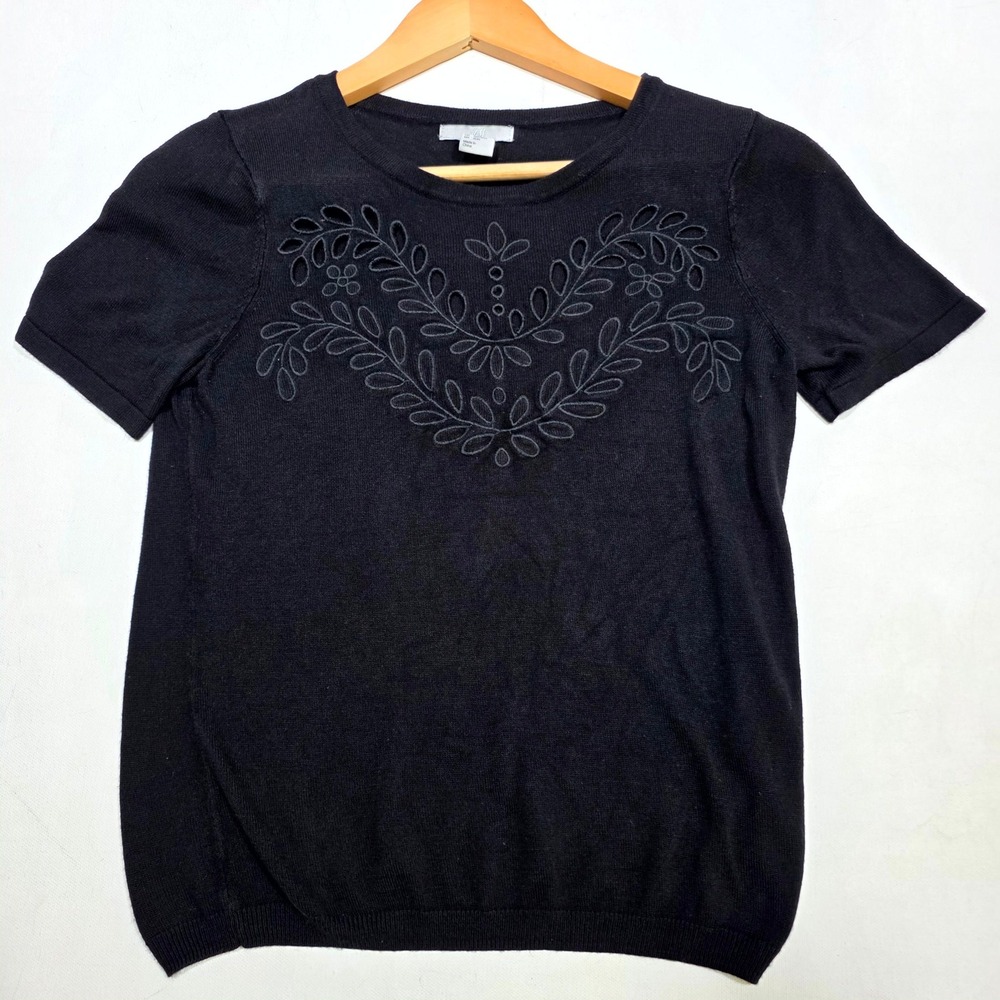 H&M Knit Top Women XS Black Eyelet Cutout Floral Silk Blend Short Sleeve Sweater